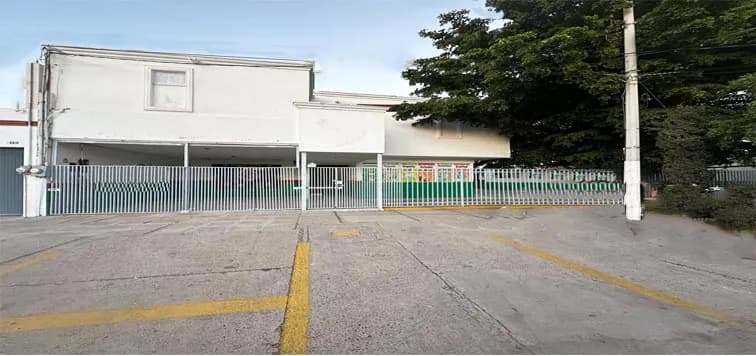 En Renta Excelente Local Comercial Dos Plantas, Fracc. El Parque