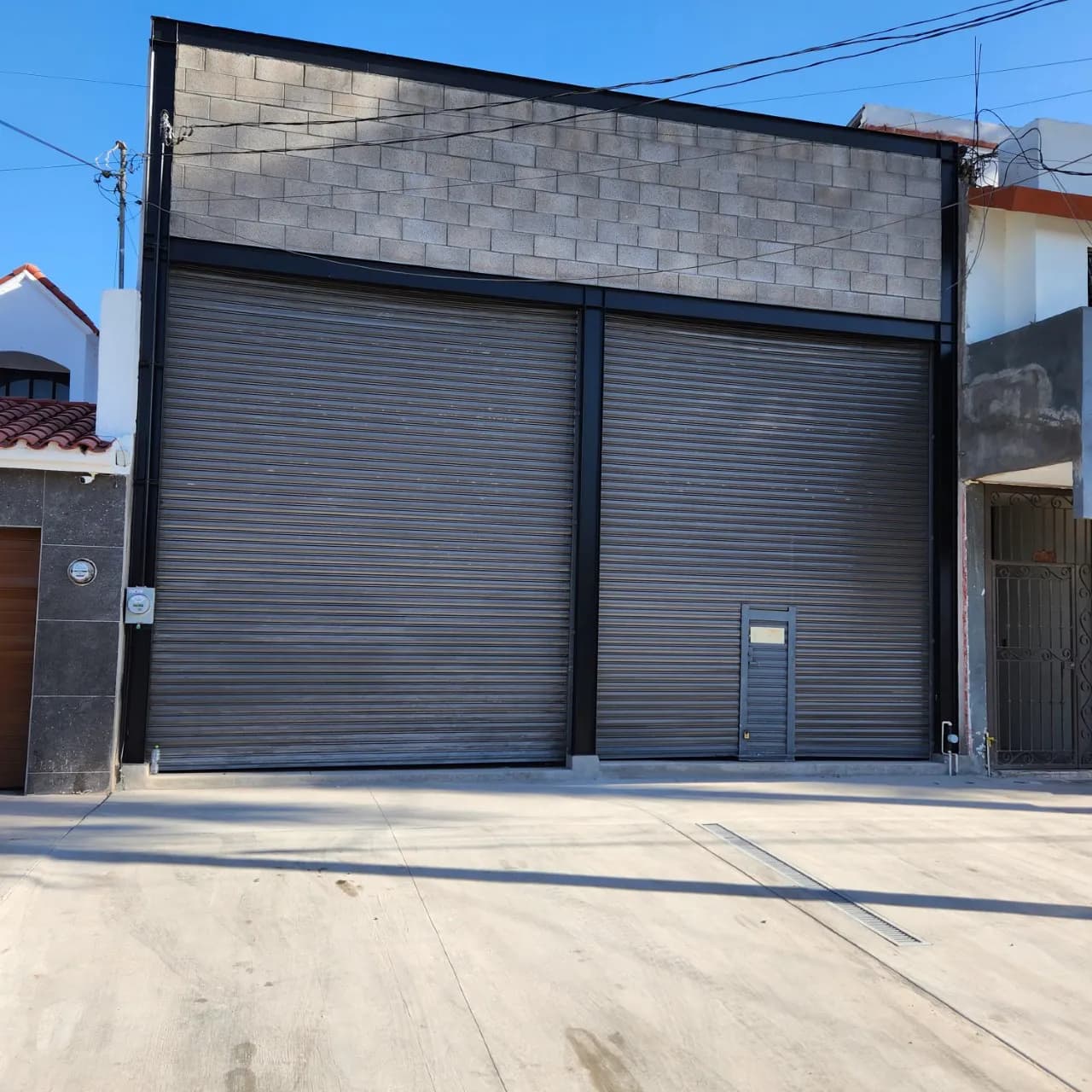 BODEGA EN RENTA CON OFICINAs
