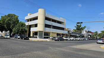 9_2608 | EDIFICIO DE LOCALES Y OFICINAS EN VENTA en esquina zona Centro de Los Mochis | BIENES&RAICES MORENO Y ASOCIADOS INMOBILIARIA