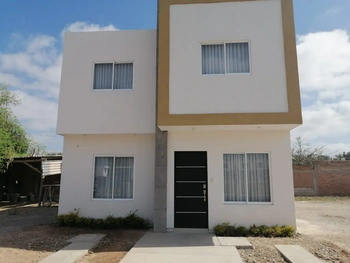 10_2266 | CASA NUEVA TRES RECAMARAS EQUIPADA | BIENES&RAICES MORENO Y ASOCIADOS INMOBILIARIA