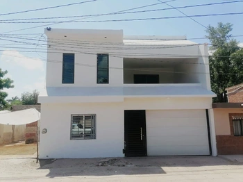 GCI_2705 | VENTA casa habitación 2 plantas, 4 recámaras, alberca | BIENES&RAICES MORENO Y ASOCIADOS INMOBILIARIA