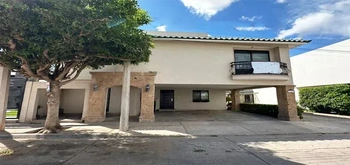 13_2963 | En Renta Hermosa Casa Amueblada, Colonia Scally | BIENES&RAICES MORENO Y ASOCIADOS INMOBILIARIA