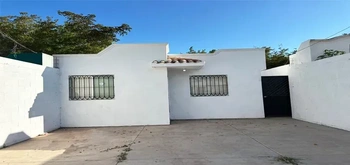 13_2891 | En Venta bonita Casa Una Planta, Fraccionamiento Cedros. | BIENES&RAICES MORENO Y ASOCIADOS INMOBILIARIA