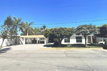 5_2504 | RESIDENCIA EN VENTA FRACC JORDAN MADERO | BIENES&RAICES MORENO Y ASOCIADOS INMOBILIARIA