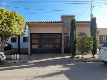 5_1903 | CASA EN VENTA 2 REC FRAC PRADOS DEL SUR AMUEBLADA | BIENES&RAICES MORENO Y ASOCIADOS INMOBILIARIA