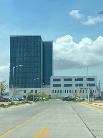 5_2201 | CONSULTORIO EN RENTA HOSPITAL MAC | BIENES&RAICES MORENO Y ASOCIADOS INMOBILIARIA