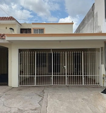 5_2961 | CASA EN RENTA AMUEBLADA FRACC EL PARQUE | BIENES&RAICES MORENO Y ASOCIADOS INMOBILIARIA