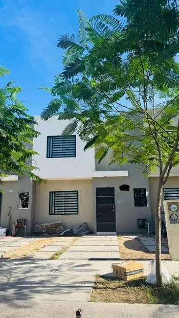 15_3071 | CASA EN RENTA NUEVA FRACC. QUINTA DE CORTEZ | BIENES&RAICES MORENO Y ASOCIADOS INMOBILIARIA